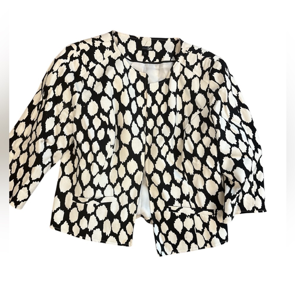 East 5th Black and White Blazer with Abstract Design